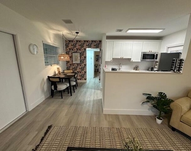 524 Eastwind Drive - Photo Thumbnail 5
