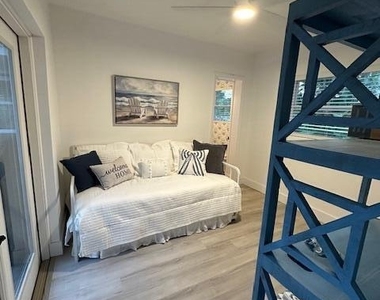 522 Eastwind Drive - Photo Thumbnail 7