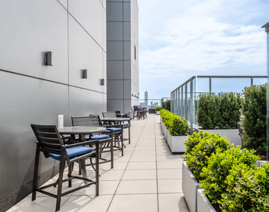 105 W 29th Street - Photo Thumbnail 39