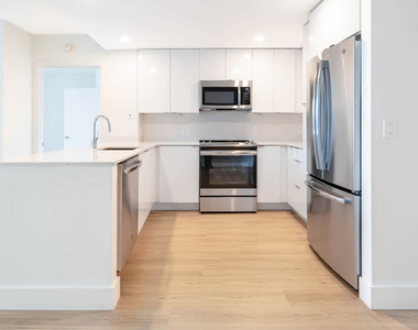 660 Washington St. - Photo Thumbnail 2