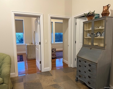 125 Main Street - Photo Thumbnail 6