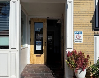 125 Main Street - Photo Thumbnail 9