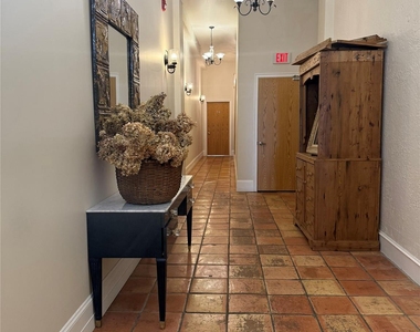 125 Main Street - Photo Thumbnail 8