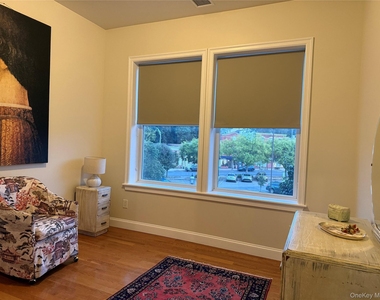 125 Main Street - Photo Thumbnail 2