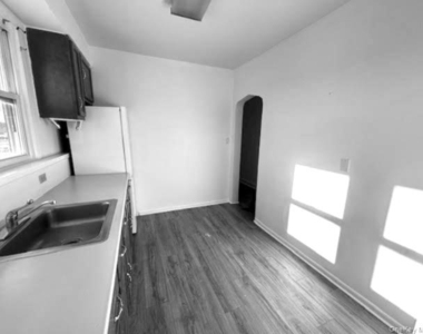 50 Huber Place - Photo Thumbnail 3