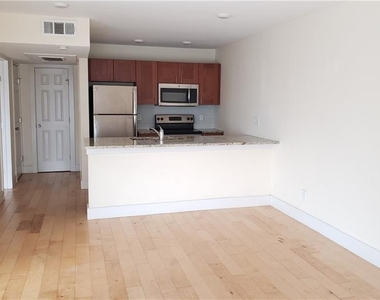 909 Reinli St - Photo Thumbnail 3