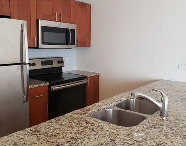 909 Reinli St - Photo Thumbnail 1