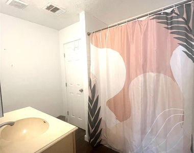 10515 Sagewind Drive - Photo Thumbnail 9