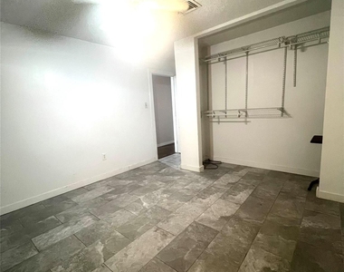 10515 Sagewind Drive - Photo Thumbnail 7