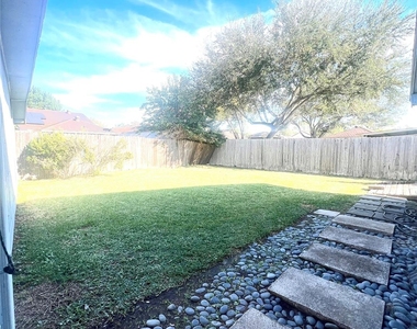 10515 Sagewind Drive - Photo Thumbnail 19