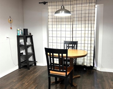 10515 Sagewind Drive - Photo Thumbnail 14