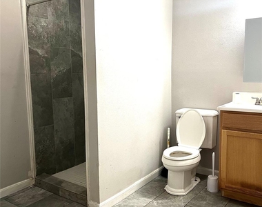 10515 Sagewind Drive - Photo Thumbnail 17