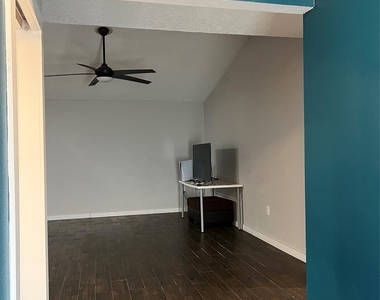 10515 Sagewind Drive - Photo Thumbnail 2
