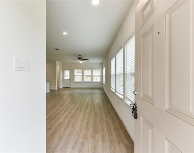 3906 Sugardale Street - Photo Thumbnail 4