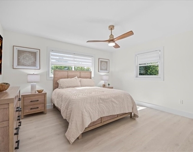 27585 Imperial Shores Boulevard - Photo Thumbnail 35