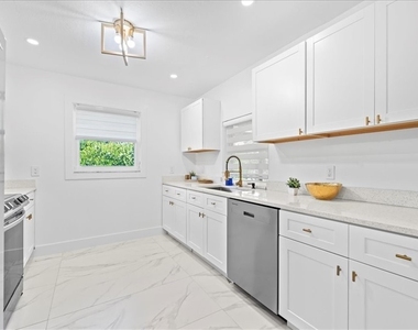 27585 Imperial Shores Boulevard - Photo Thumbnail 15