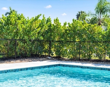 27585 Imperial Shores Boulevard - Photo Thumbnail 5