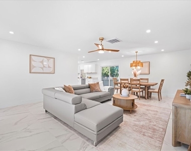 27585 Imperial Shores Boulevard - Photo Thumbnail 12