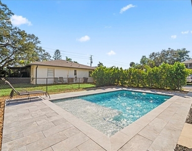 27585 Imperial Shores Boulevard - Photo Thumbnail 4