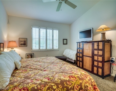 3120 Meandering Way - Photo Thumbnail 11