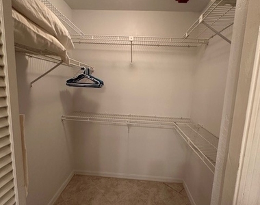 13094 Cross Creek Court - Photo Thumbnail 22