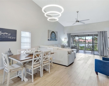 15400 Cedarwood Lane - Photo Thumbnail 5