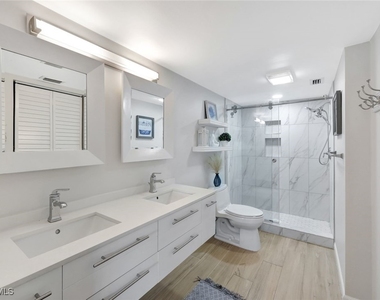 15400 Cedarwood Lane - Photo Thumbnail 9