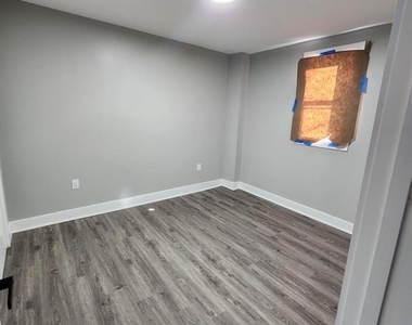 93 Hughes - Photo Thumbnail 10