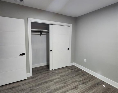 93 Hughes - Photo Thumbnail 8