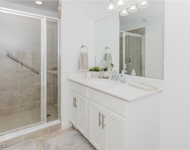 6034 National Boulevard - Photo Thumbnail 13