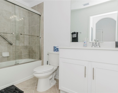 6034 National Boulevard - Photo Thumbnail 16