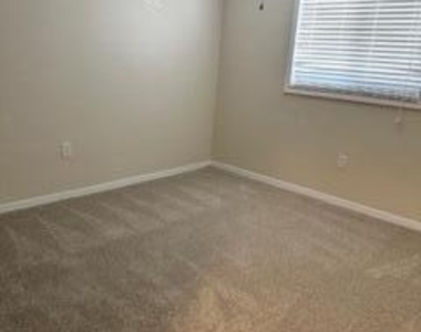 1720 Murrell Road - Photo Thumbnail 7