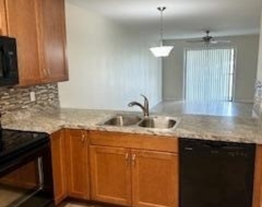 1720 Murrell Road - Photo Thumbnail 4