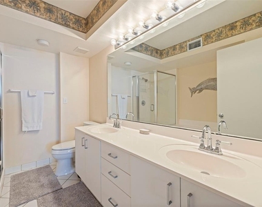 6105 Bahia Del Mar Circle - Photo Thumbnail 13