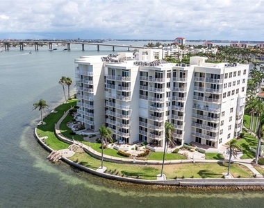 6105 Bahia Del Mar Circle - Photo Thumbnail 20