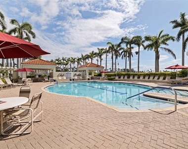 6105 Bahia Del Mar Circle - Photo Thumbnail 18