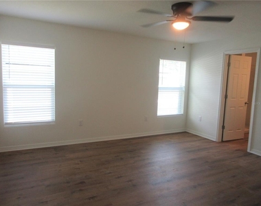 13130 Sw 78th Circle - Photo Thumbnail 5