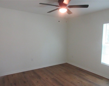 13130 Sw 78th Circle - Photo Thumbnail 9