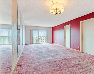 100 Silver Beach Avenue - Photo Thumbnail 17