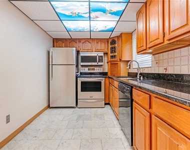 100 Silver Beach Avenue - Photo Thumbnail 2