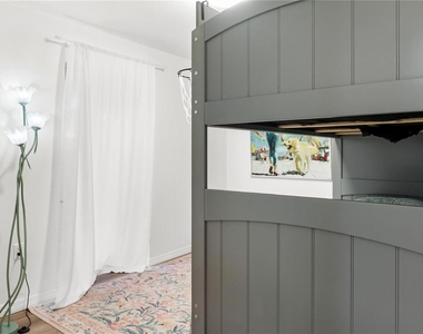 4105 Rockefeller Avenue - Photo Thumbnail 17