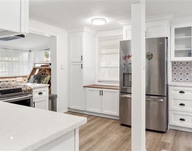 4105 Rockefeller Avenue - Photo Thumbnail 1