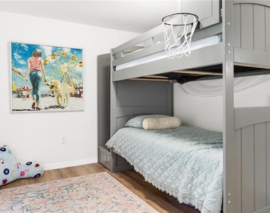 4105 Rockefeller Avenue - Photo Thumbnail 18