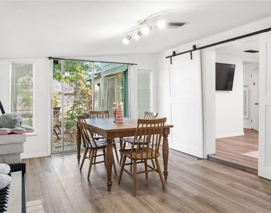 4105 Rockefeller Avenue - Photo Thumbnail 8