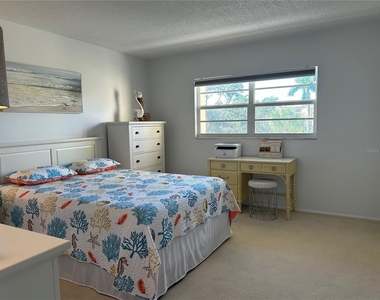 8625 Midnight Pass Road - Photo Thumbnail 21