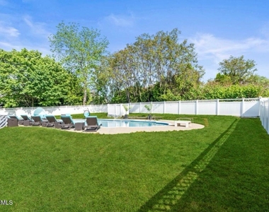 16 Bridle Drive - Photo Thumbnail 44