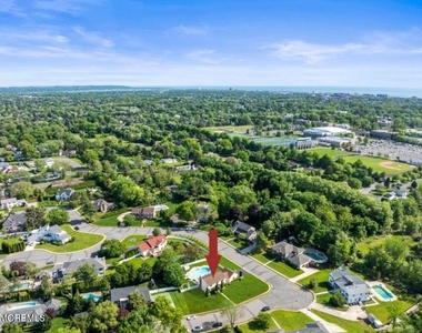 16 Bridle Drive - Photo Thumbnail 15