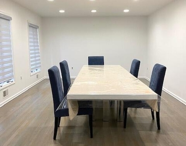 16 Bridle Drive - Photo Thumbnail 5