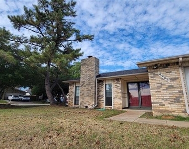 4232 Sweetgum Way - Photo Thumbnail 22