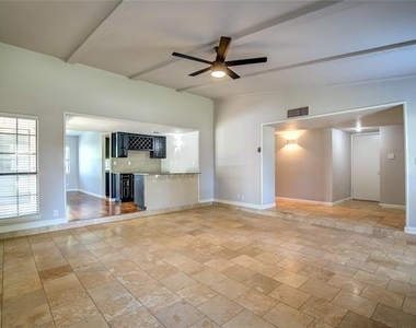 4232 Sweetgum Way - Photo Thumbnail 4